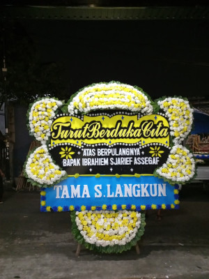 Papan Bunga Duka di Dayu